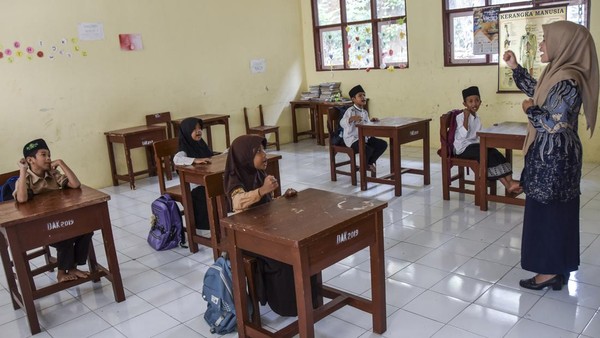Sekolah Negeri Kehilangan Murid